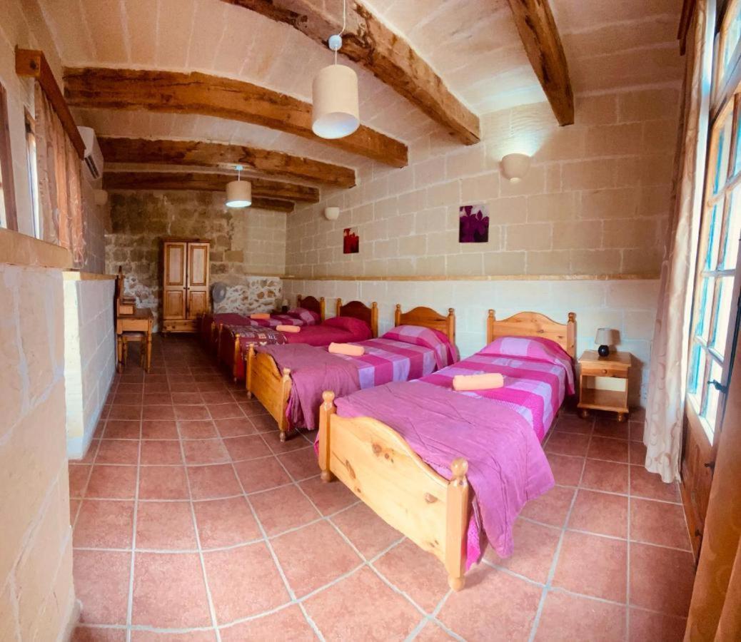 Tan-nahla Holiday Farmhouse With Private Pool Holiday home Il-Pergla